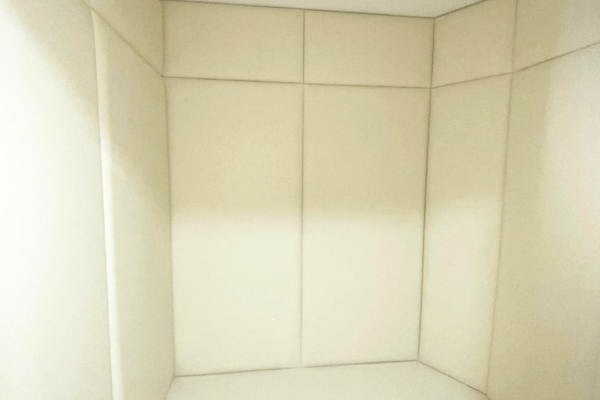 Une salle d’apaisement au sein de l’IME à Boulon : sécurité, confort et bien-être grâce au capitonnage&nbsp;sur-mesure